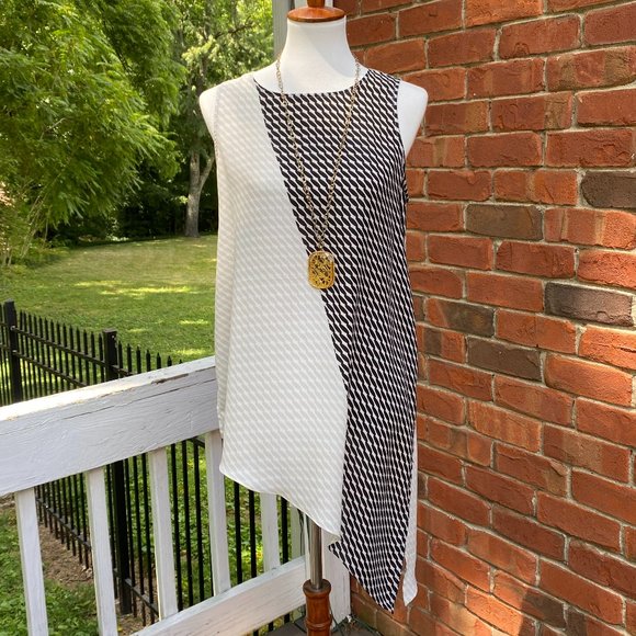 Vince Camuto tank top - Picture 1 of 4